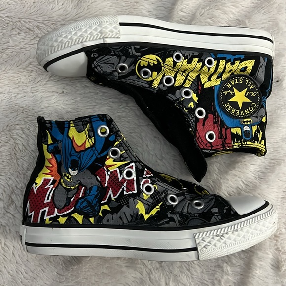 Limited Edition Batman Converse (12) - Picture 2 of 6